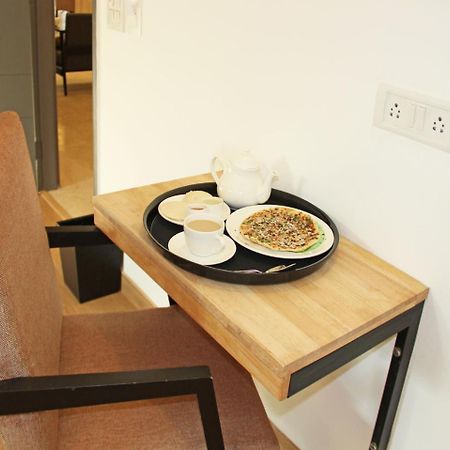 Oyo 6589 Shubhdeep Aashiyana Hotel Gurgaon Ngoại thất bức ảnh